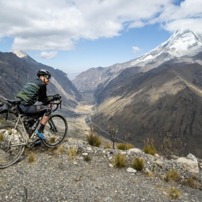 在秘鲁骑自行车:乔纳斯·德希曼在印加分水岭上比赛
